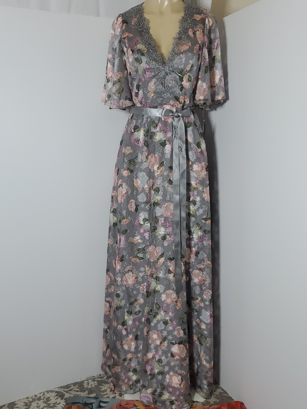 NEW Aidan Mattox Gray Floral Lace-Trim Wrap Maxi Dress with Belt Size 2 And 6
